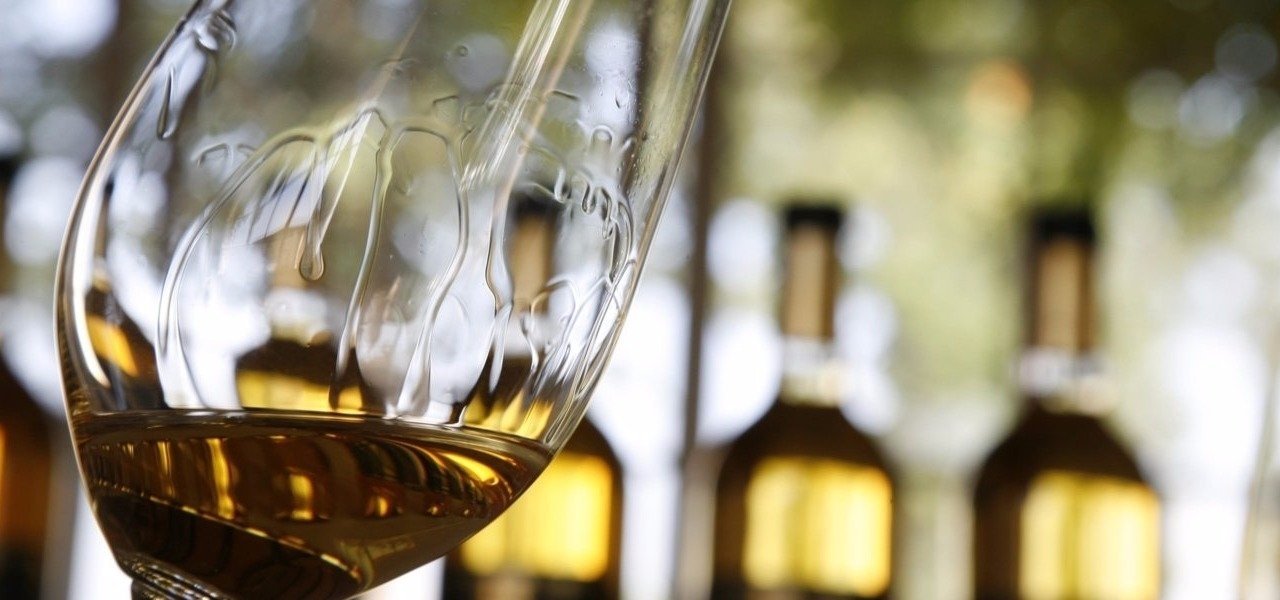 Wine glass chateau Guiraud